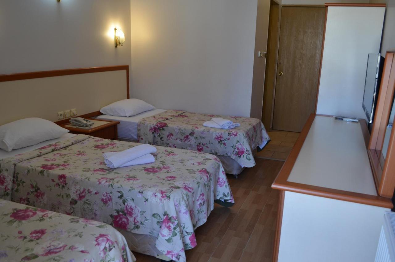 Grand Milano Hotel Ayvalik Exterior photo