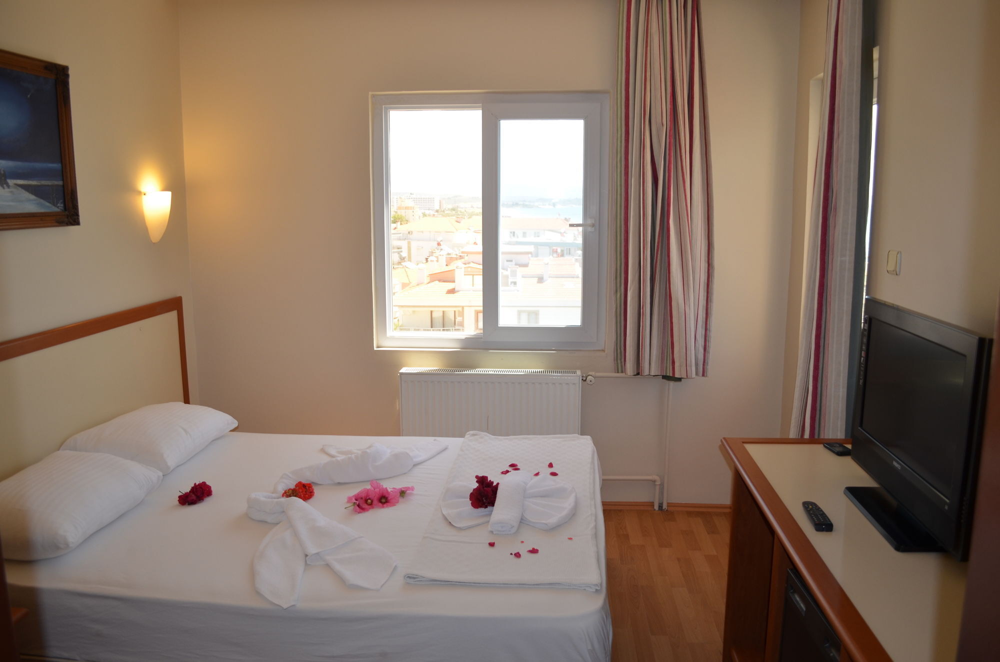 Grand Milano Hotel Ayvalik Exterior photo